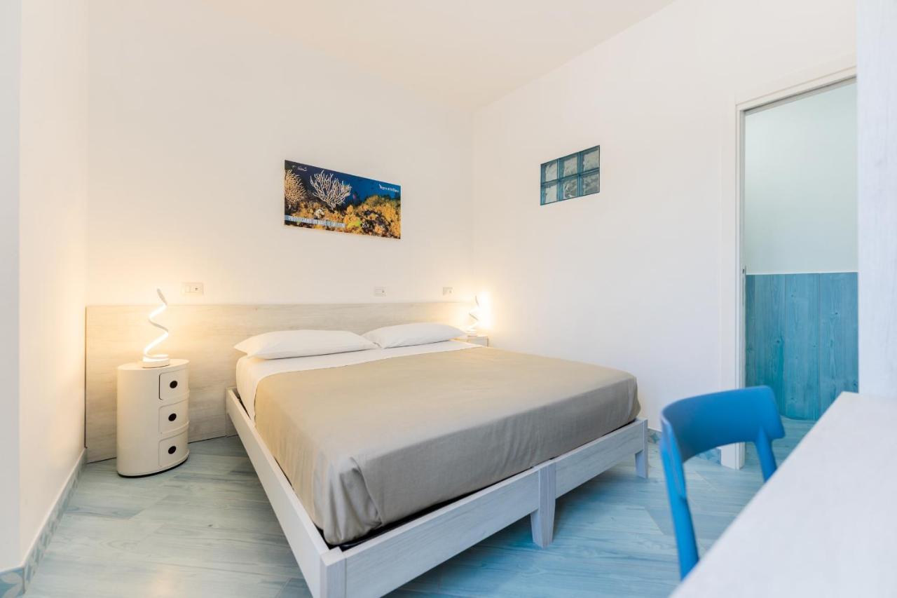 Poseidonia Rooms Прочида Екстер'єр фото