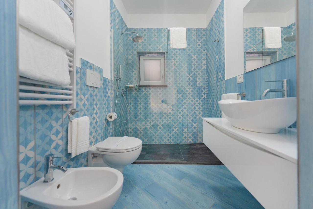 Poseidonia Rooms Прочида Екстер'єр фото