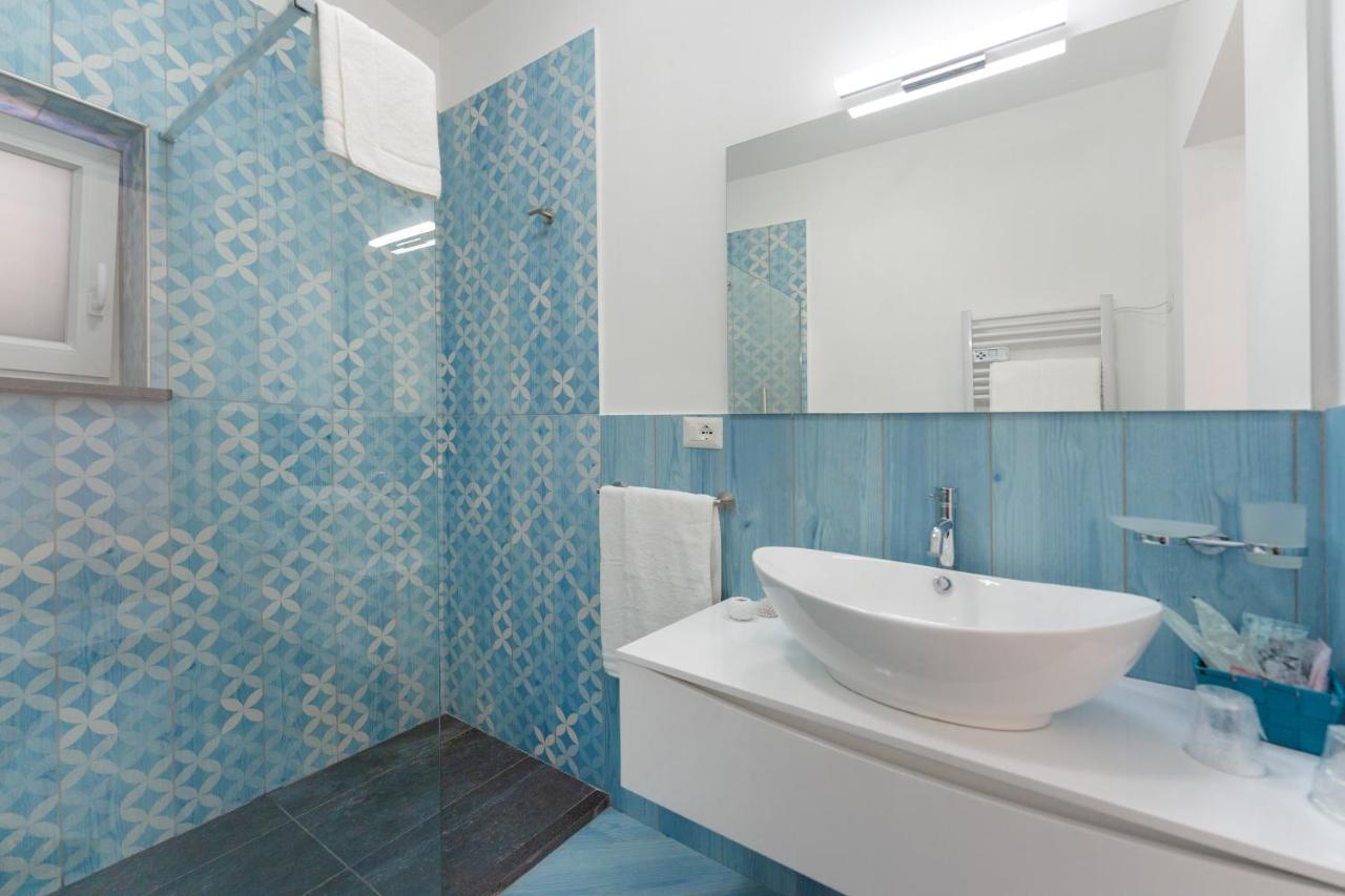 Poseidonia Rooms Прочида Екстер'єр фото